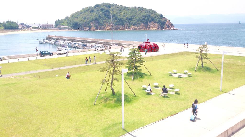 Hotel Season 2 Naoshima Esterno foto
